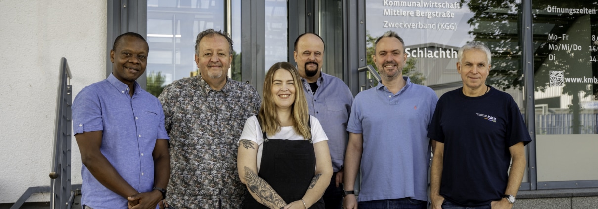 Gruppenbild: Die Mitarbeiter des Geschäftsbereiches Straßenbau